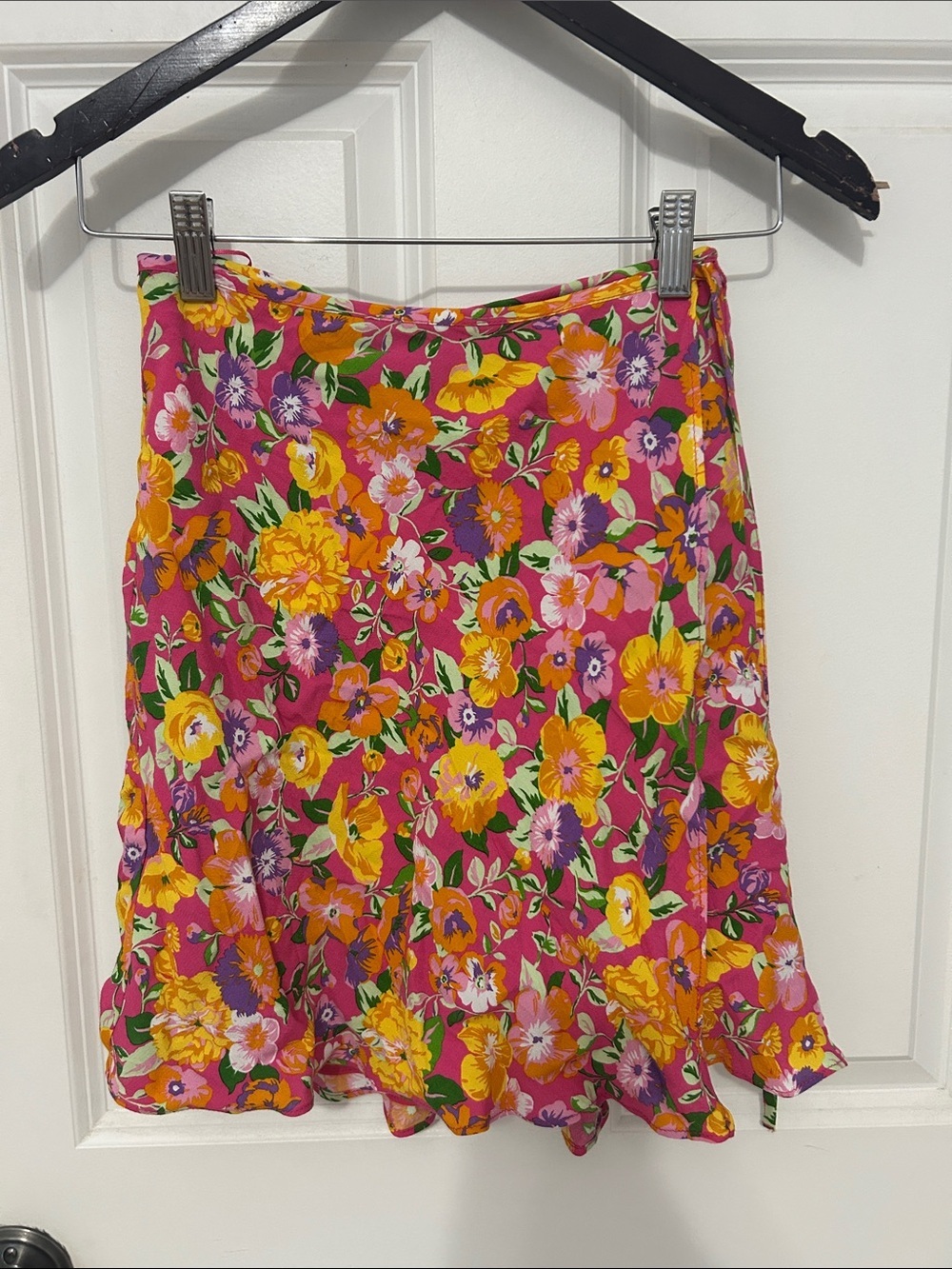 Zara Pink Floral Ruffle-Hem Mini Skirt size small NWT Y2K